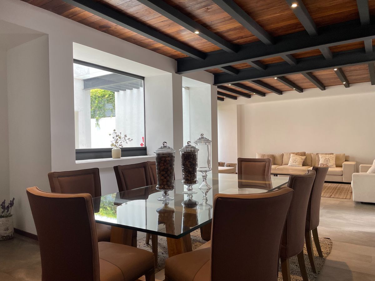 3 of 35: Sala-comedor