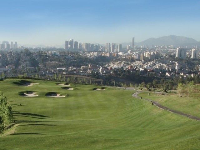 5 of 16: Vista al Campo de Golf