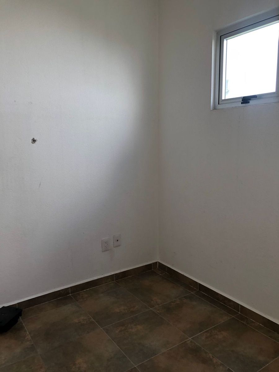21 de 50: Cuarto de servicio