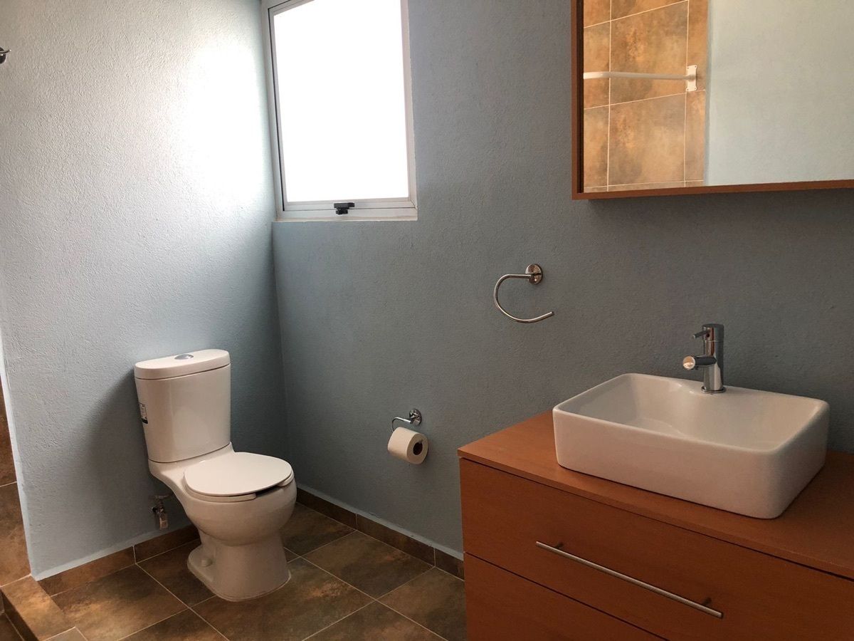 31 de 50: Baño Recámara 1