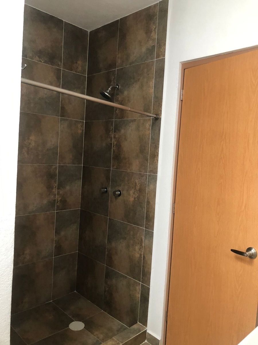 37 de 50: Baño Recámara 2