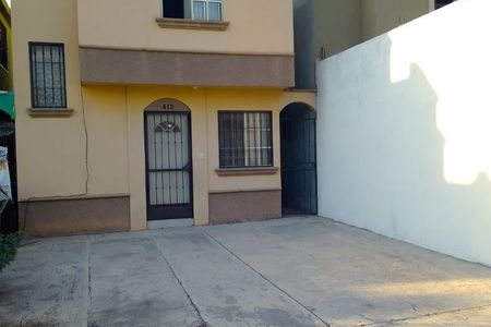 Casa en Venta en Balcones de Zirandano, Juarez . | EasyBroker