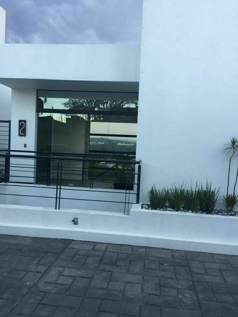 VENTA CASA CONDADO DE SAYAVEDRA.