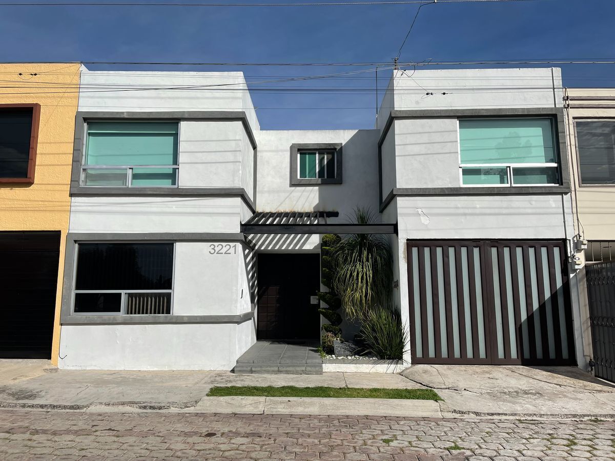 4 de 30: Fachada