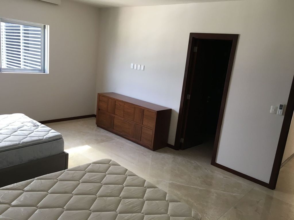 10 de 13: Habitación Amueblada