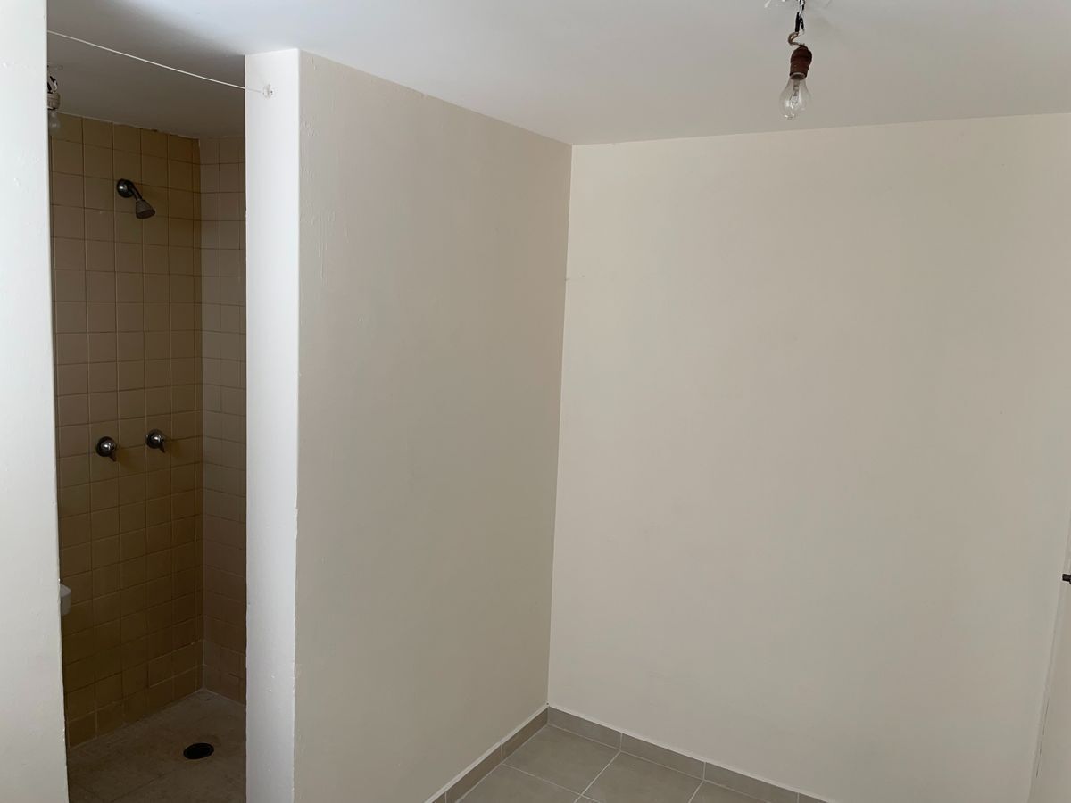 20 de 33: cuarto de servicio