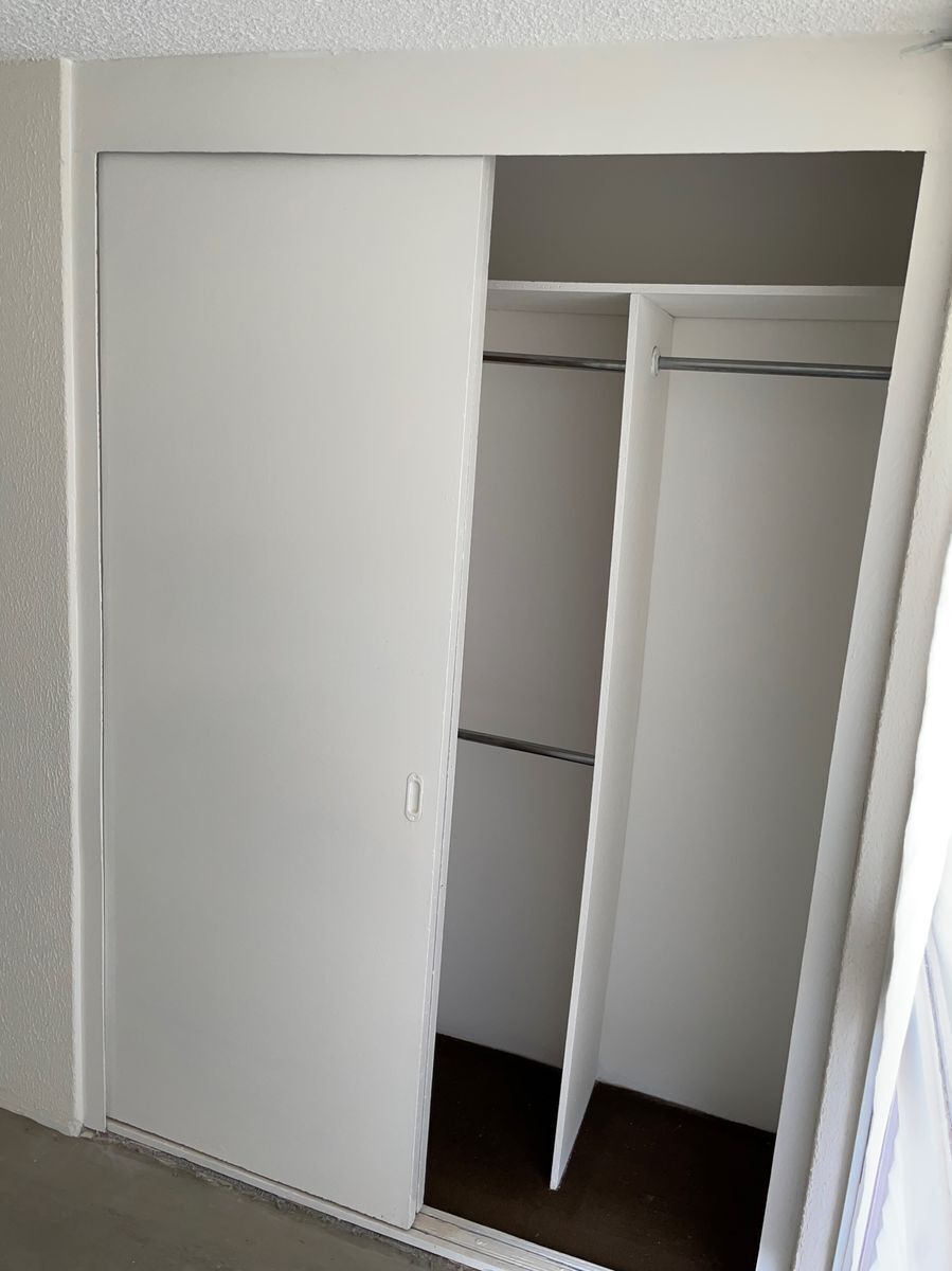 26 de 33: closet