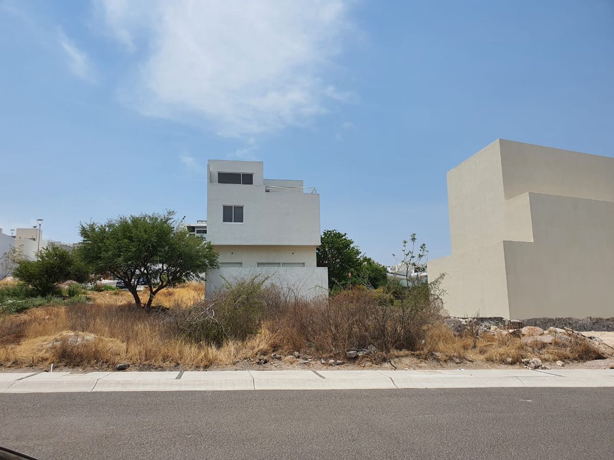 TERRENO EN VENTA ZIBATA QUERETARO AGAVE RTV210826-CL