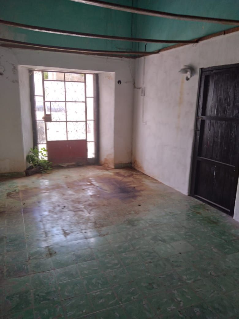 Vista de la sala, pisos antiguos