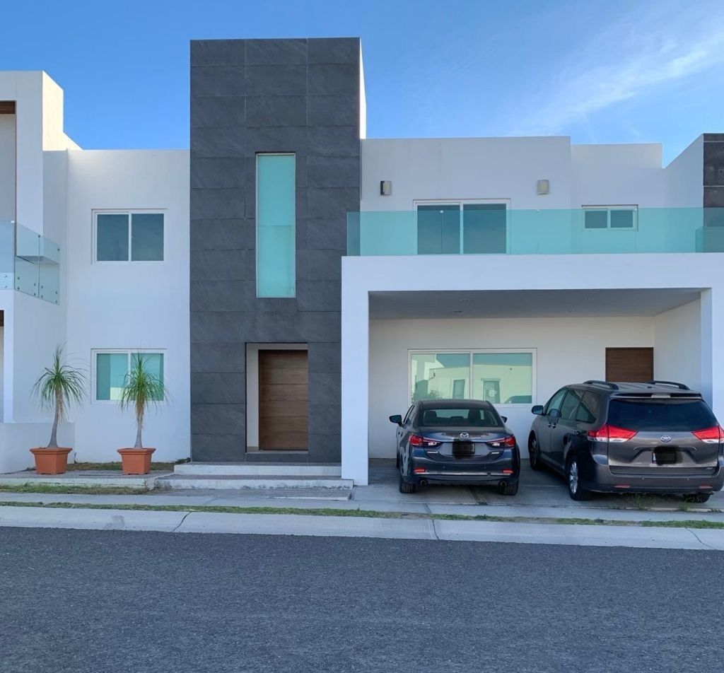 CASA EN VENTA EN MISION SAN JERONIMO DE 4 REC FRACC EXCLUSIVO EN QUERETARO