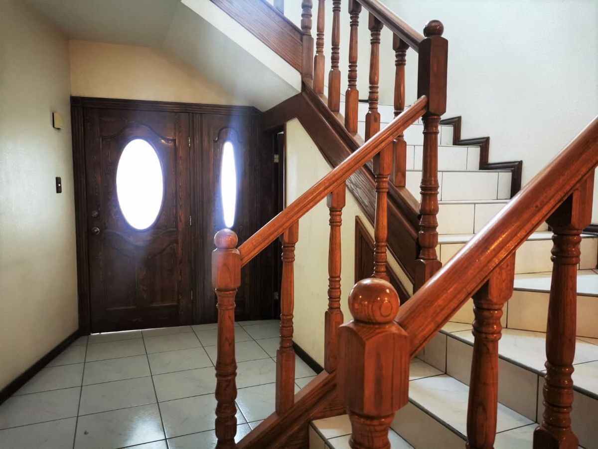 3 de 9: Entrada principal