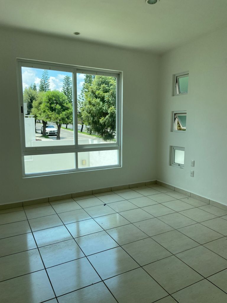 Casa en Residencial Bosque Real, Villa de Alvarez, foto 4 de 13