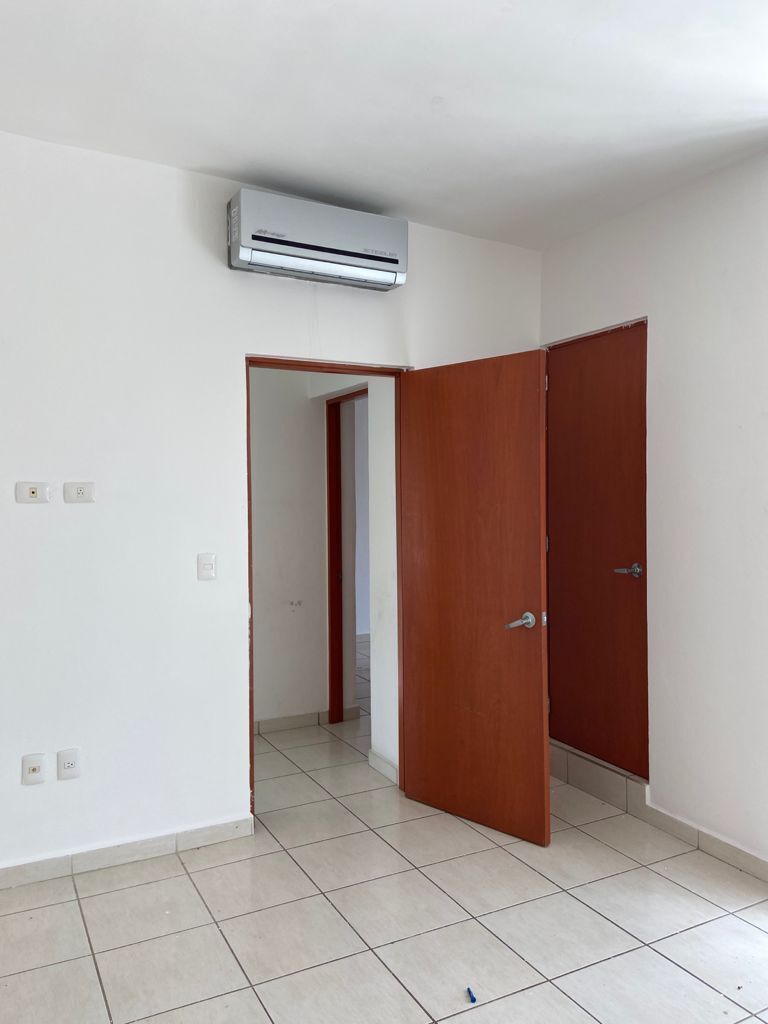 Casa en Residencial Bosque Real, Villa de Alvarez, foto 8 de 13