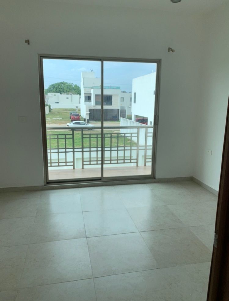 7 de 17: HABITACIONES CON AMPLIOS VENTANALES 