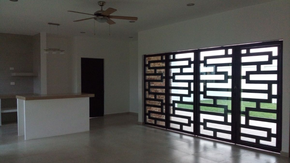 4 de 17: ÁREA DE COCINA ACCESO A TERRAZA JARDIN