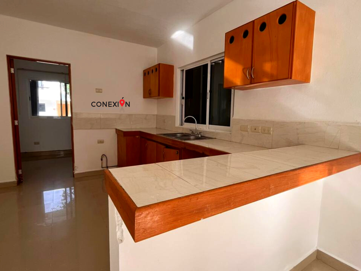 CASA EN RENTA SIN MUEBLES EN EL CARIBE MEXICANO EN EXCLUSIVA RESIDENCIAL!!