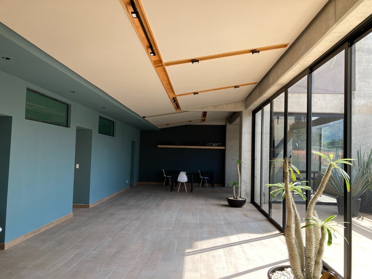 7 de 30: Salón de eventos 