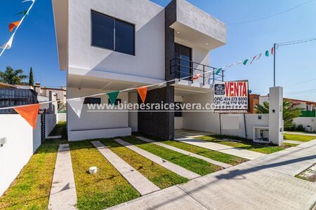 Casas en venta en Fraccionamiento Residencial Haciendas de Tequisquiapan |  EasyBroker