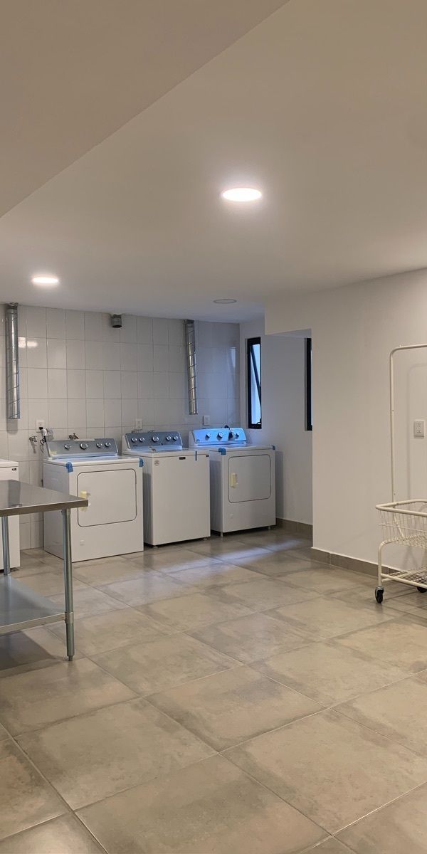 5 de 22: área común lavandería
