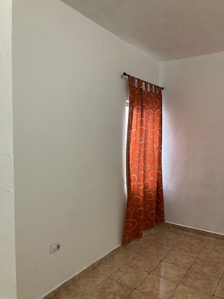 5 of 10: $8,000. San Nicolás