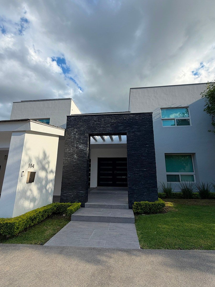 House in Sierra Alta 2  Sector, Monterrey, photo 2 of 22