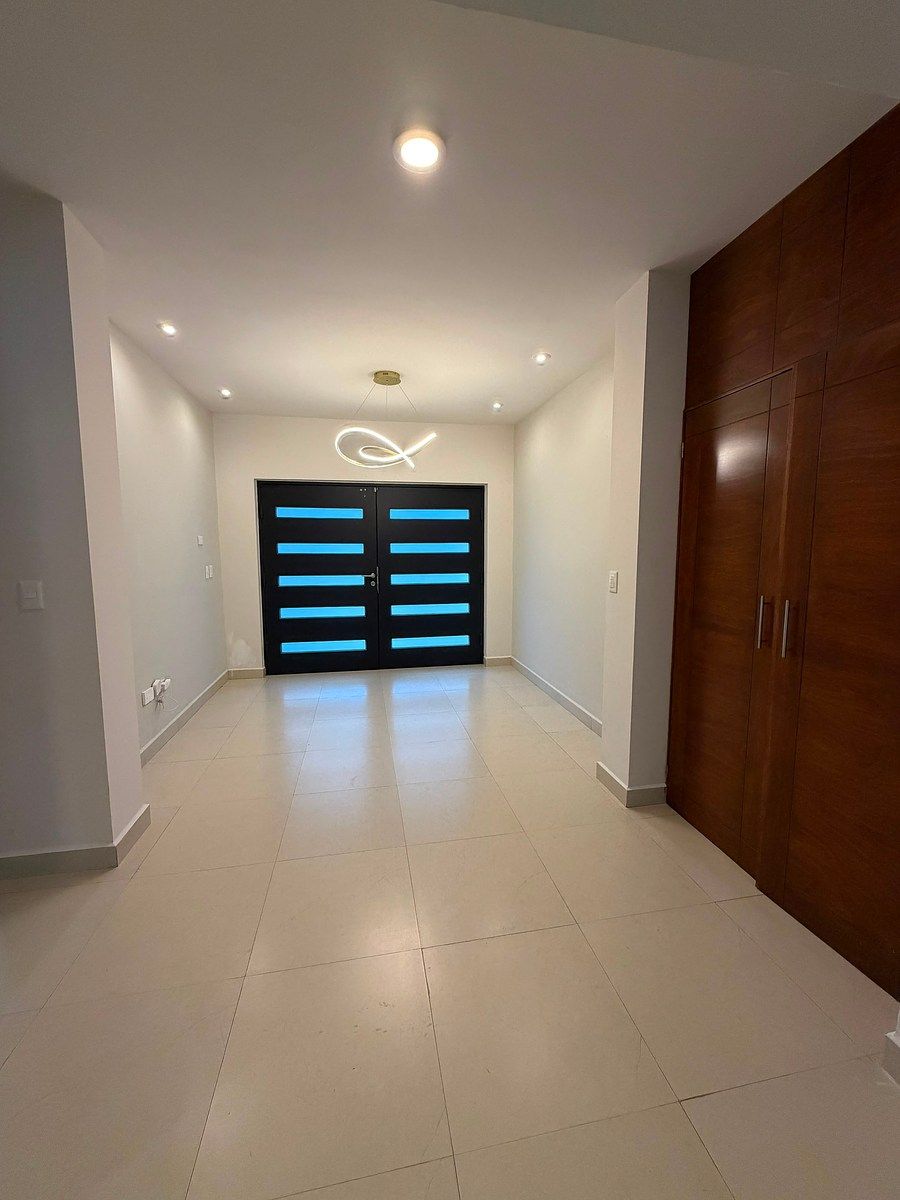House in Sierra Alta 2  Sector, Monterrey, photo 10 of 22
