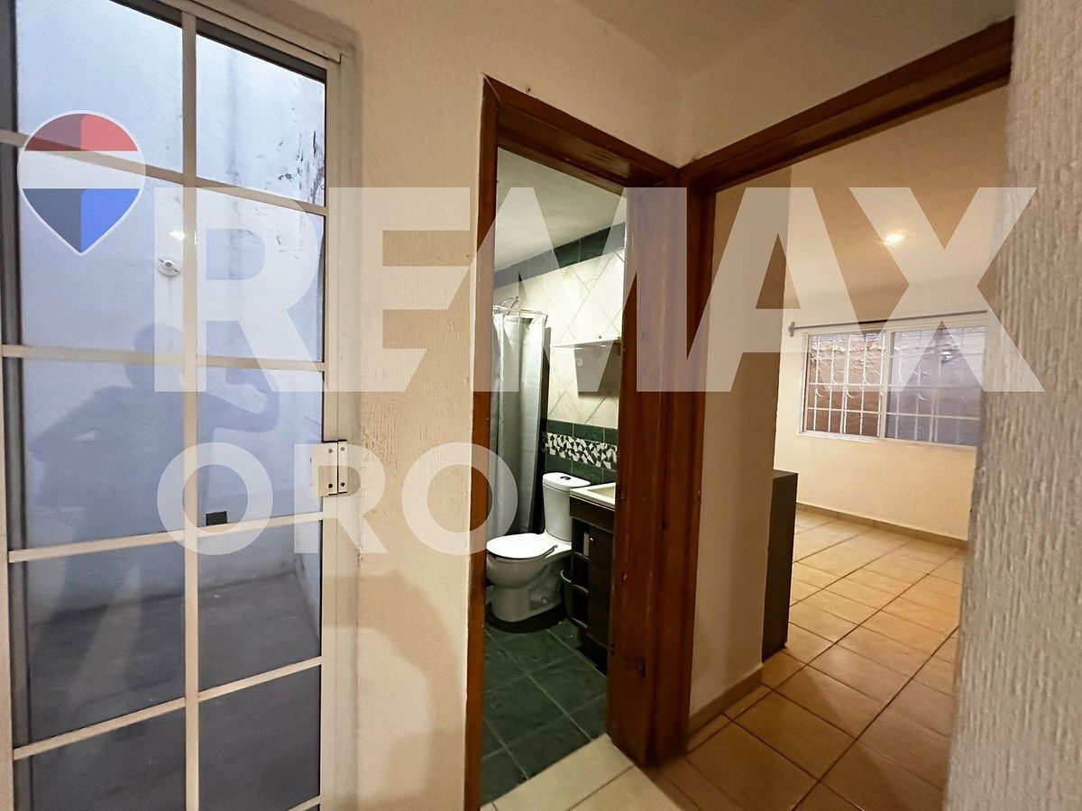 House in Gated Community in Carolina, Querétaro, photo 3 of 44