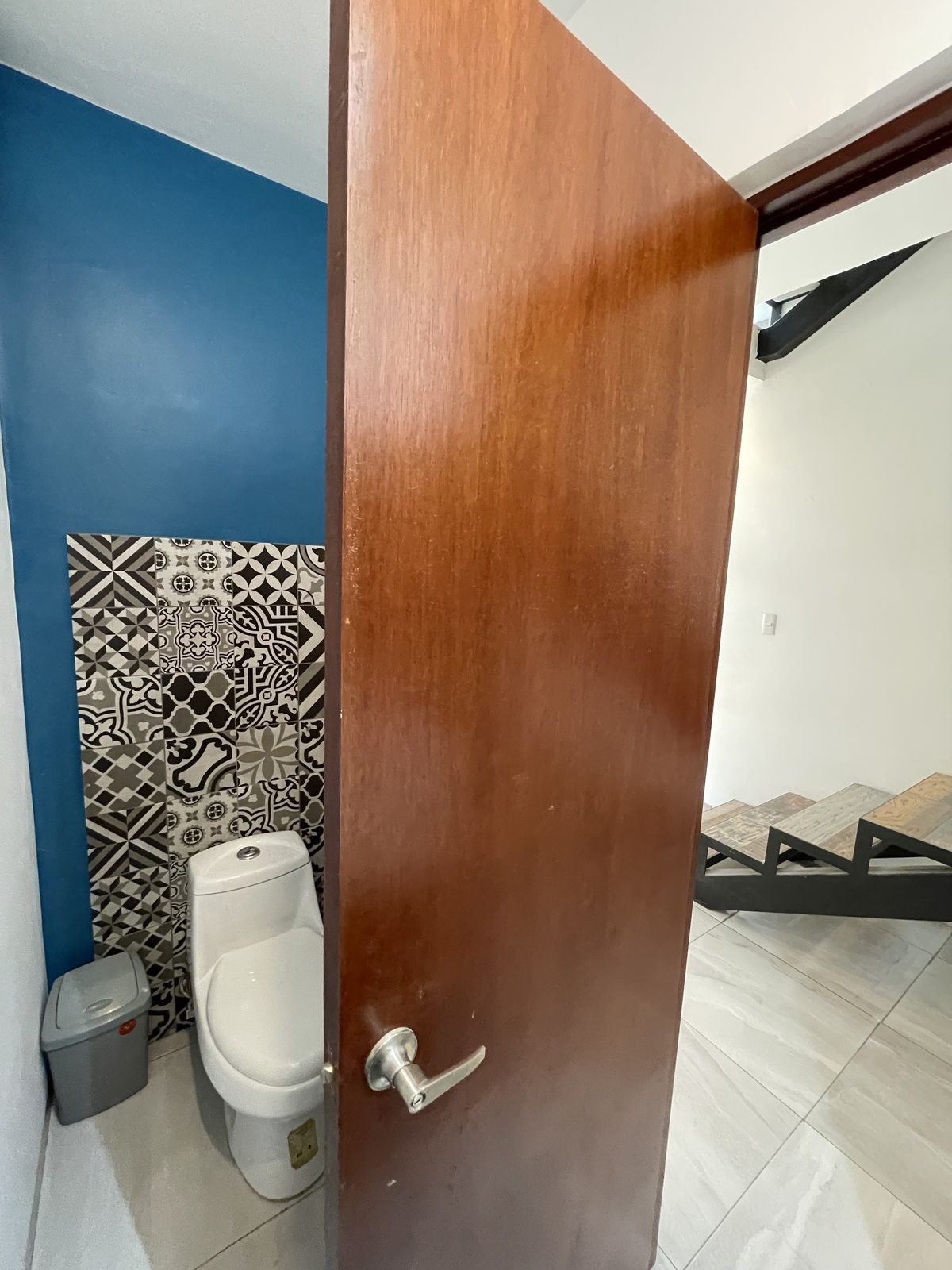 8 de 27: Baño de visitas