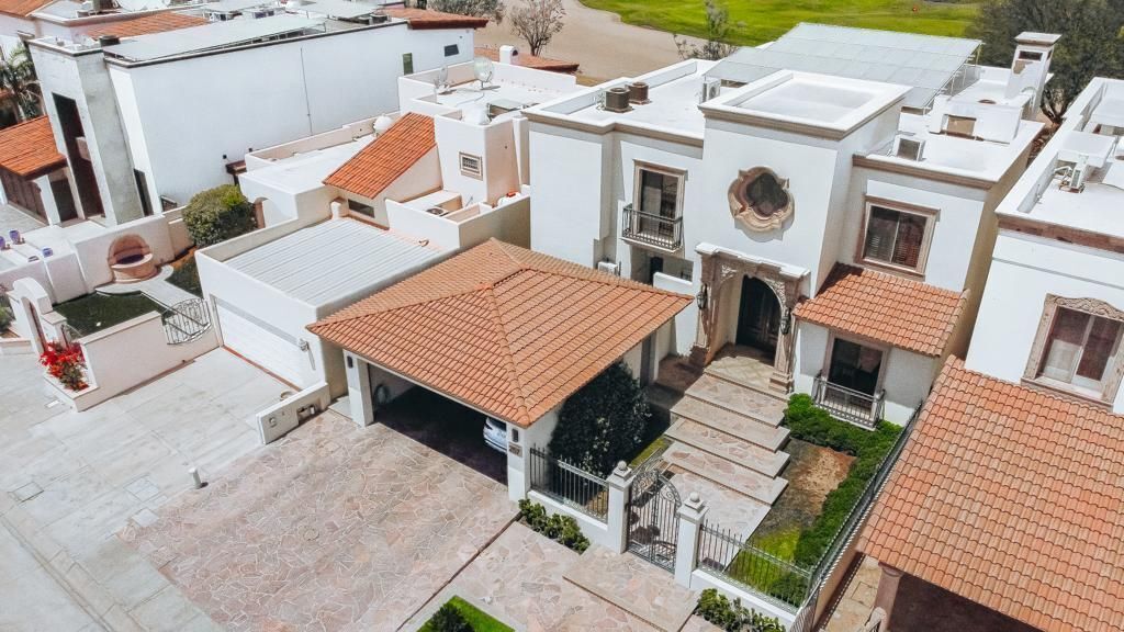 Casa en venta en Club de Golf Los Lagos Residencial de Hermosillo, Sonora