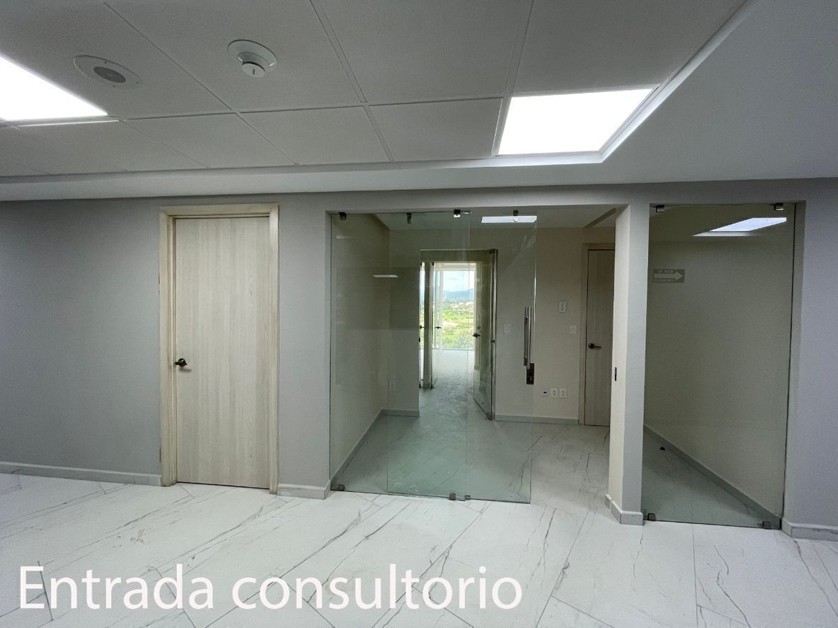 2 de 14: Consultorio en renta Hospital Real San José Valle Real Gdl