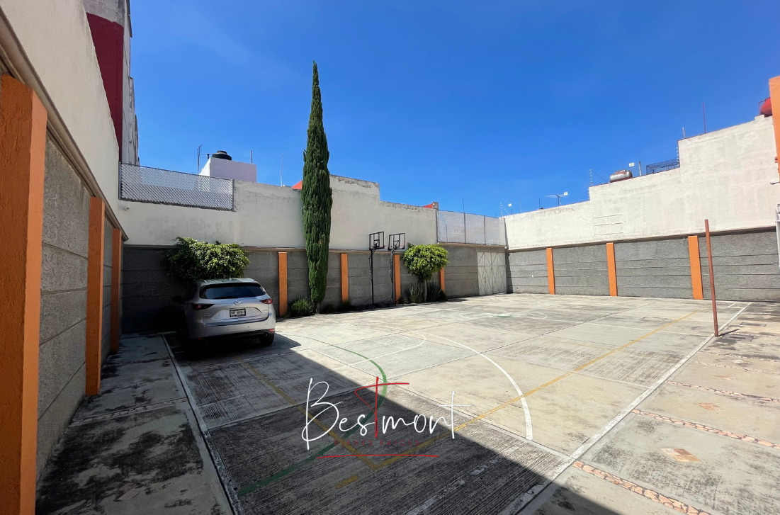 29 de 34: Estacionamiento