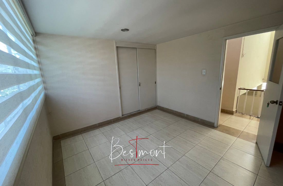 22 de 34: Privados planta alta