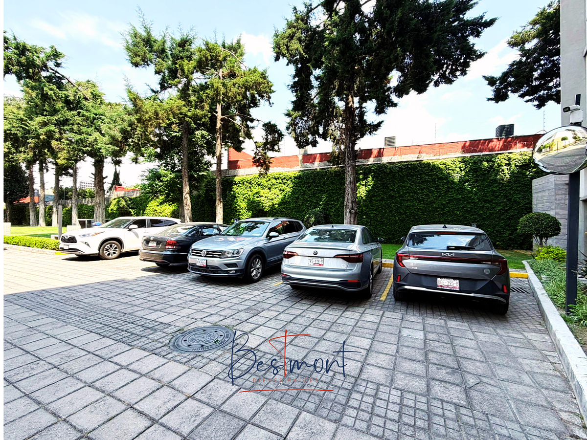 19 de 27: Estacionamiento de visitas