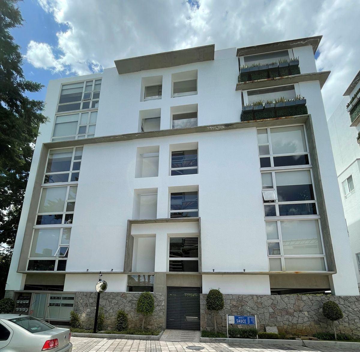 1 de 27: Fachada Torre 3