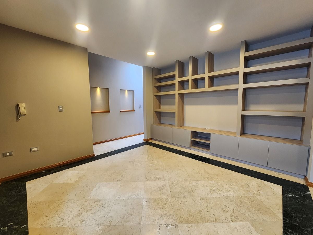 21 de 42: FAMILY ROOM PA CON MUEBLE TV