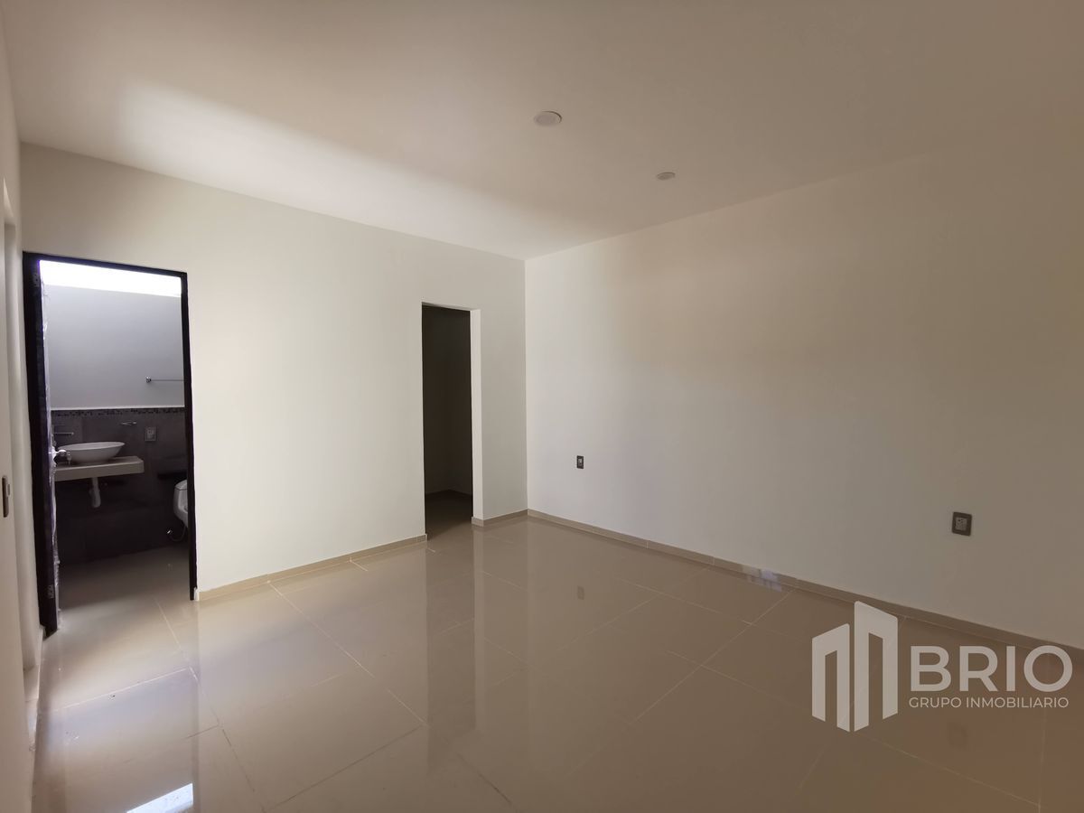 9 de 17: Habitación planta alta 