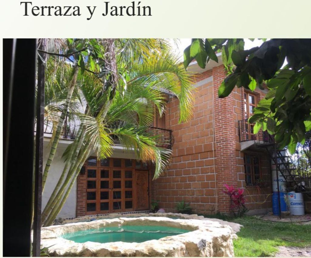 SE VENDE CASA AL NORTE DE CUERNAVACA CON ALBERCA Y JACUZZI