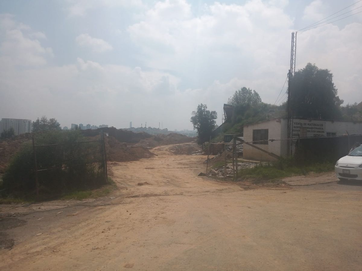 SE VENDE EXCELENTE TERRENO A PIE DE CARRETERA EN BOSQUE REAL - foto 5