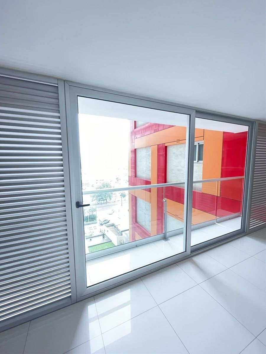 COSMÓCRATA VENTA, foto 1 de 26