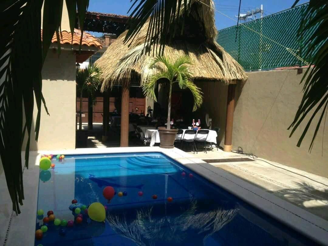 Casa en renta dos Niveles Amueblada con Alberca