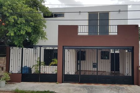 HERMOSA CASA EN CHUBURNA DE HIDALGO PARA OFICINA U HABITACIONAL