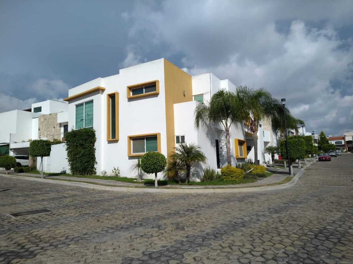 AllProperty - Casa en venta Puebla Lomas de Angelópolis Parque Victoria terreno 638 m2 esquina