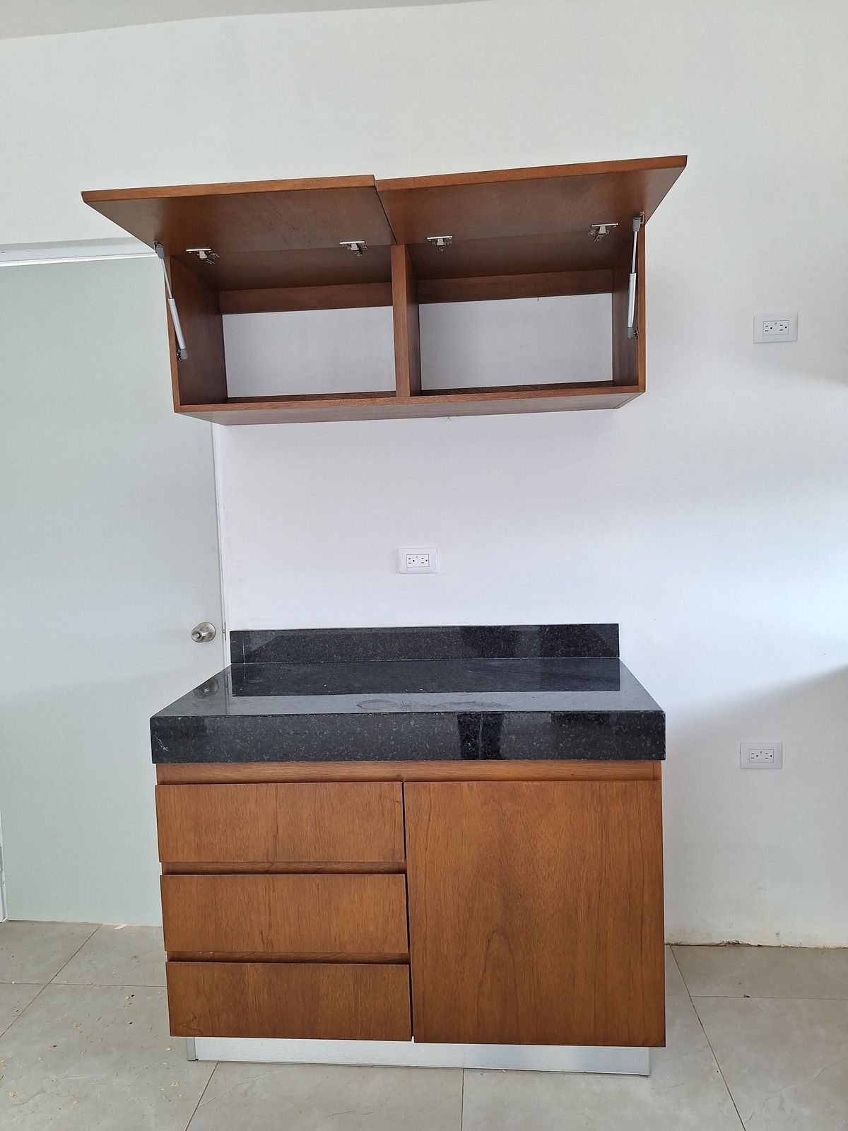 4 de 24: CASA MUESTRA