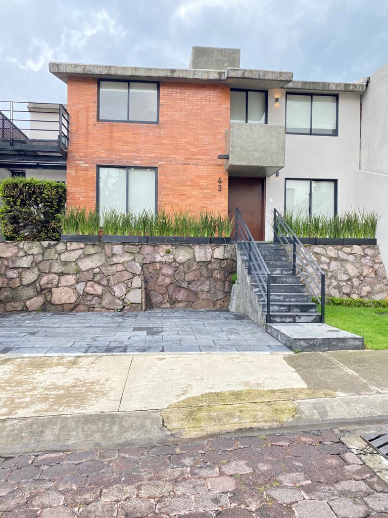 Venta casa en Lomas del Sol