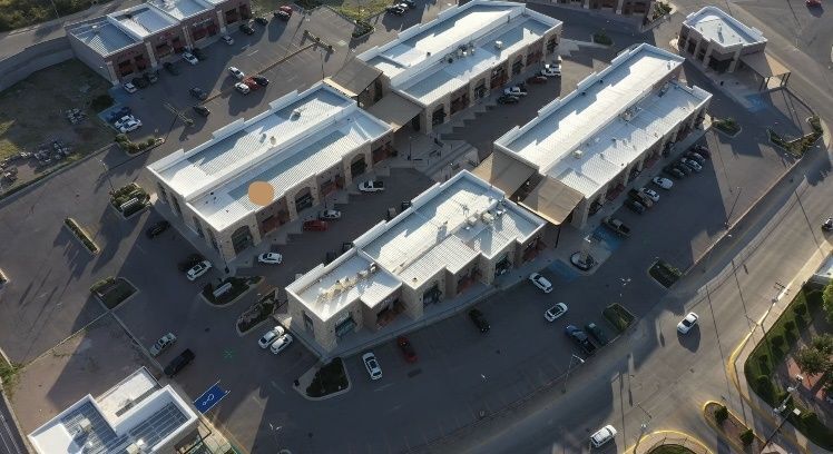 2 de 5: Ubicacion de local comercial.  Señalado con un círculo. 