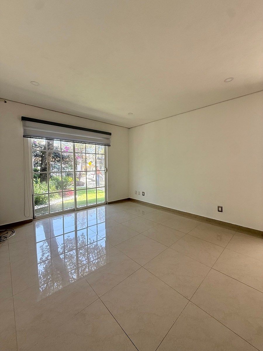 Estudio vacío, foto 6 de 36