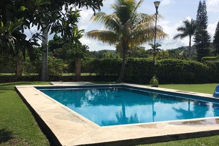 CASA EN VENTA TICUMAN MORELOS CON INCREIBLE JARDIN