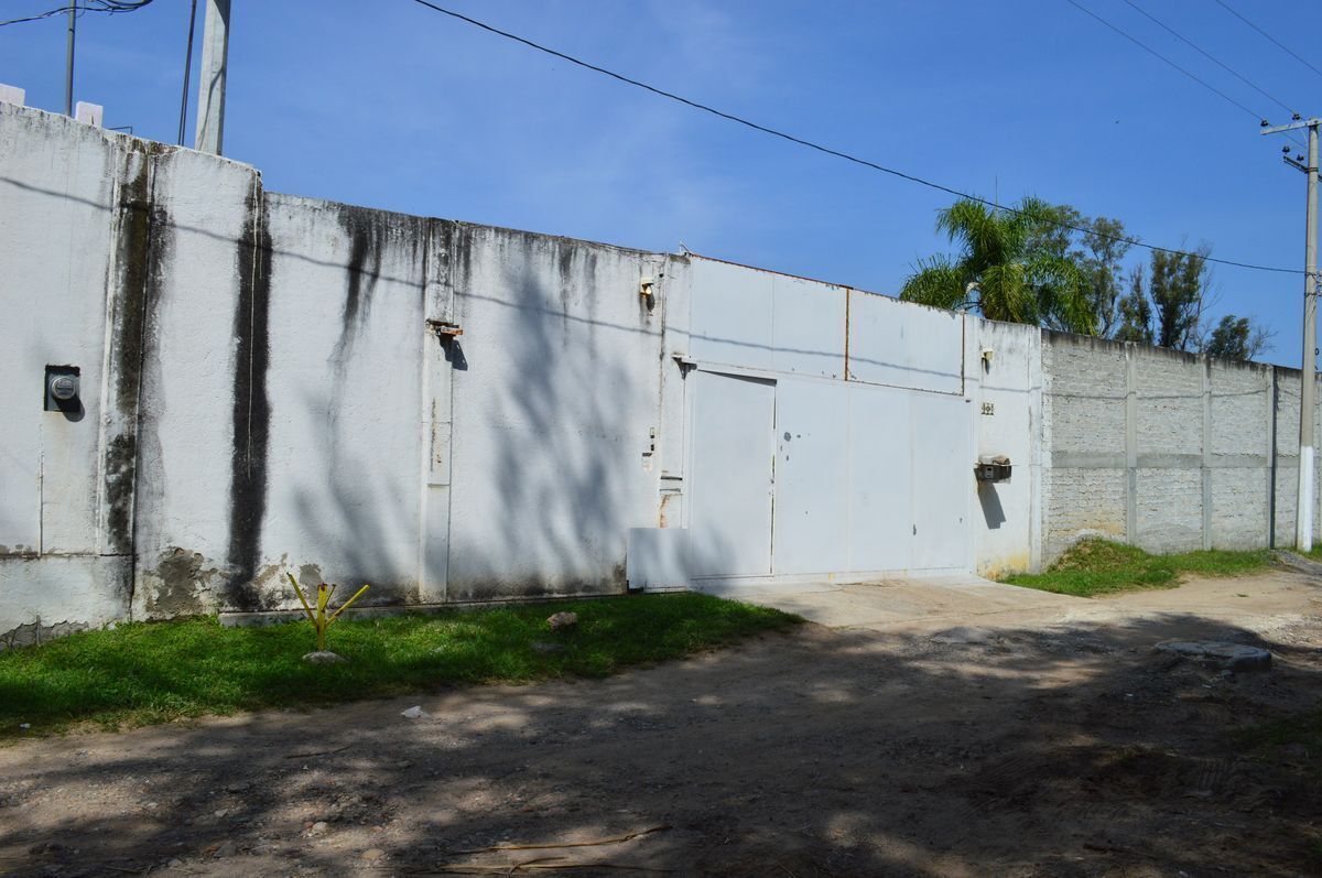 2 de 40: BARDA EXTERIOR