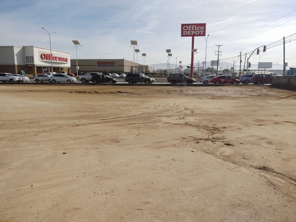 Gran Terreno en Ensenada frente a Macroplaza