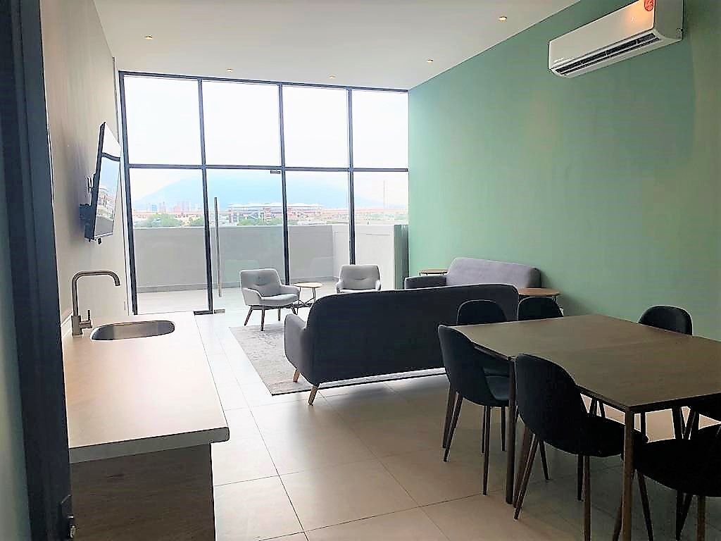 23 de 25: Sala Visitas